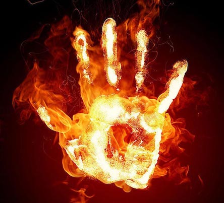 Свежие новости: В Первомайске молодая женщина подожгла себя, узнав, что муж ее не любит