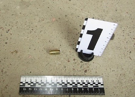 Свежие новости: В Киеве у лицея стреляли в подростка: появились подробности и фото