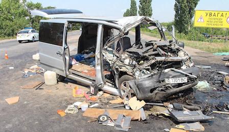 Свежие новости: Появилось ВИДЕО момента смертельной аварии под Николаевом