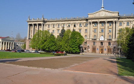 Свежие новости: ВИДЕО: На главной площади Николаева протестировали новогодний аттракцион «Экстрим»