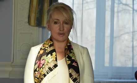 Свежие новости: Казакова удалилась из Facebook, однако, обязала своих подчиненных там зарегистрироваться