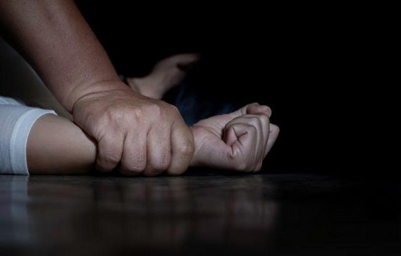 Свежие новости: В Одессе десять мужчин изнасиловали двух девочек