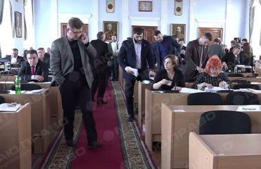 Свежие новости: Опппоблок сорвал сессию Николаевского горсовета