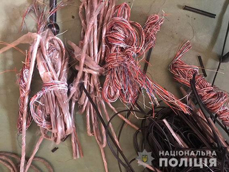 Свежие новости: В Вознесенске «на горячем» поймали одессита, который воровал кабели электросвязи