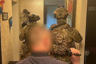 Свежие новости: В Запоріжжі спецназ поліції затримав ОЗГ, яка займалась розбійними нападами