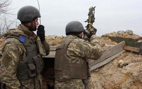 Фото новости: Украинские военные поймали диверсанта боевиков Свежие новости: Украинские военные поймали диверсанта боевиков