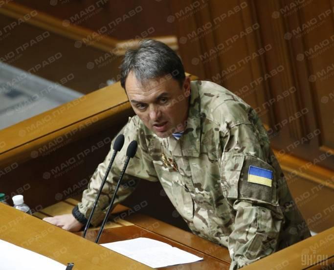 Свежие новости: Чуть не подавился: Украинский депутат купил на новый год шампанское «Сделано в ДНР»