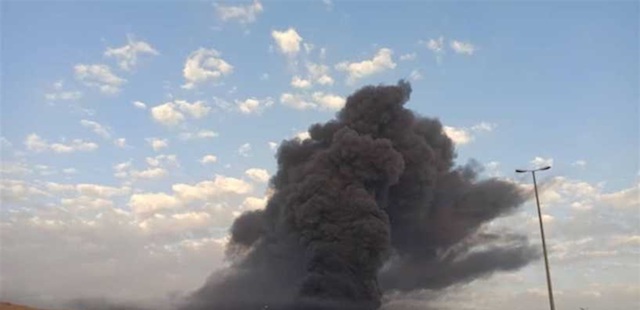 Свежие новости: В Иране загорелся химический завод — на тушение бросили 20 машин и сотни пожарных