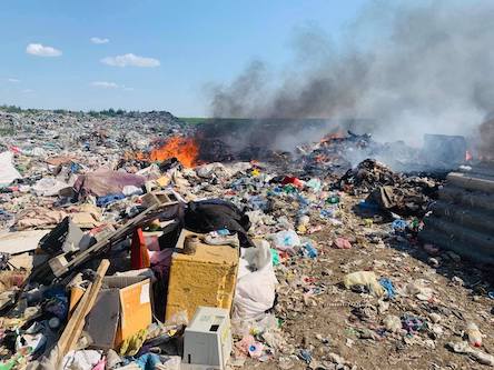 Свежие новости: Під Міколаєвом рятувальники ліквідовують пожежу на полігоні твердих побутових відходів