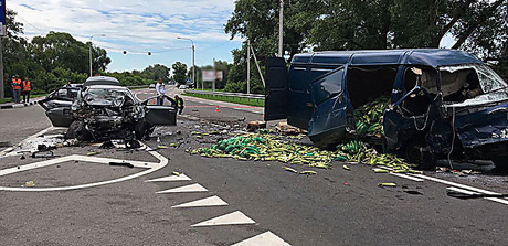 Свежие новости: На трассе возле Чернигова в результате ДТП погибли четыре человека