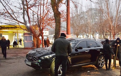 Свежие новости: В Николаеве «Мерседес» столкнулся с «Инфинити»