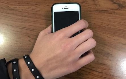 Свежие новости: В Николаеве школьницы не дали вору украсть мобильный телефон