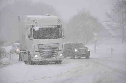 Свежие новости: В Киеве снегопад спровоцировал многочисленные пробки