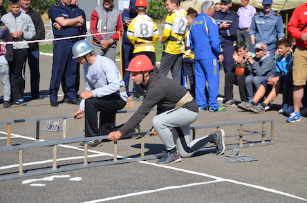 Фото новости: На Миколаївщині визначено переможців обласних змагань з пожежно-прикладного спорту серед юнаків Свежие новости: На Миколаївщині визначено переможців обласних змагань з пожежно-прикладного спорту серед юнаків