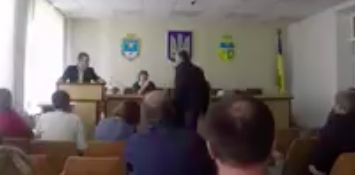 Свежие новости: Депутат Николаевского райсовета, сломавший руку коллеге, бросался с кулаками на депутата облсовета