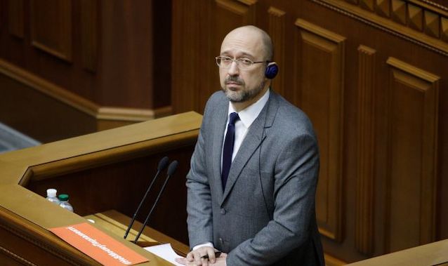 Свежие новости: Кабмин не будет менять модель карантина на майские праздники, - Шмыгаль