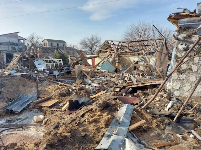 Свежие новости: Сенкевич показав наслідки обстрілу житлових будинків у Миколаєві «Іскандерами»
