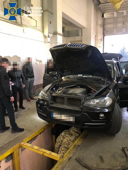 Фото новости: ВИДЕО: СБУ задержала в Николаеве организатора транснациональной наркогруппировки Свежие новости: ВИДЕО: СБУ задержала в Николаеве организатора транснациональной наркогруппировки