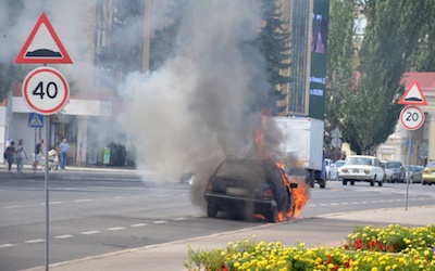 Свежие новости: В центре Николаева сгорел Ford