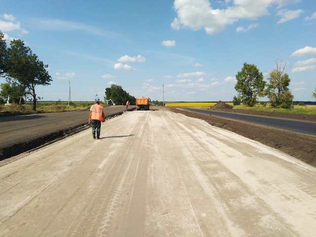 Свежие новости: Ремонт дороги Н-14 «Николаев - Александровка»: в «САД» отдали без конкурса многомиллионный тендер