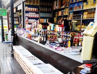 Свежие новости: На одесской «Книжке» полиция неожиданно обнаружила менял: после драки четверых задержали