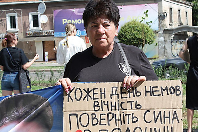 Свежие новости: У Миколаєві відбулася традиційна акція «Не мовчи. Полон вбиває»