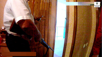 Свежие новости: В Николаеве пьяный мужчина угрожал застрелить жену и нападал на полицейских