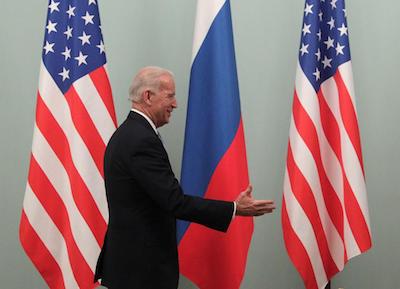 Свежие новости: Байден объявил о чрезвычайном положении из-за угрожающей деятельности РФ