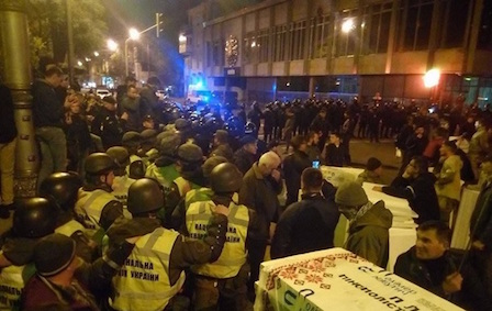 Свежие новости: Силовики разрешили пронести к Раде палатки