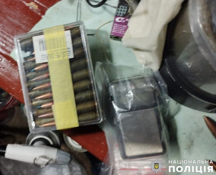 Свежие новости: Виготовляв психотропи, зберігав наркотичні засоби, набої та вибухівку – у Баштанському районі поліцейські викрили зловмисника