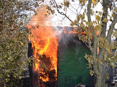 Свежие новости: В Николаеве горело садовое товарищество – тушили и спасатели, и работники НАРПа