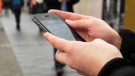 Свежие новости: В Николаеве мужчина вместе с сообщницей украл телефон