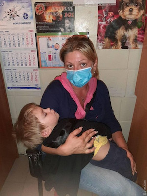 Свежие новости: В Одессе неадекватная мать избивала своего маленького сына на глазах у прохожих