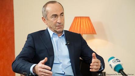 Фото новости: Роберт Кочарян переведен в больницу Свежие новости: Роберт Кочарян переведен в больницу