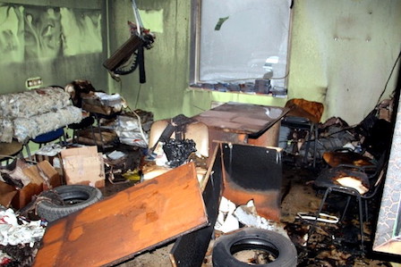 Свежие новости: ВИДЕО: В российском городе сожгли штаб «Единой России»