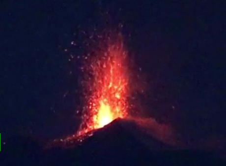Свежие новости: В Италии проснулся самый активный вулкан Европы