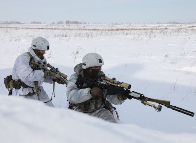 Свежие новости: Россия после учений частично отводит войска от Украины