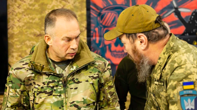 Свежие новости: Сирський: РФ стягує резерви до Покровська та намагається прорвати оборону ЗСУ