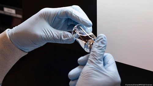 Свежие новости: В МОЗ заявили, что в Украину в ближайшее время прибудет первая партия препарата для борьбы с COVID-19