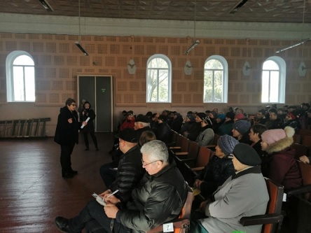 Свежие новости: Жители Воссиятского, протестующие против плана ОГА по созданию громад, приглашают губернатора Стадника на новое собрание