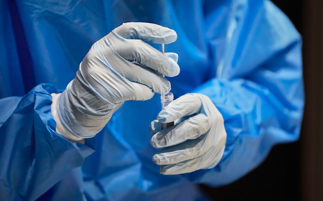 Свежие новости: В ВОЗ призвали не воспринимать «Омикрон» как «легкий» штамм коронавируса