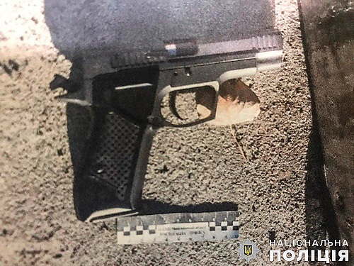 Свежие новости: Стрелявший в николаевского подростка мужчина получил разрешение на «травмат» как «дружинник»