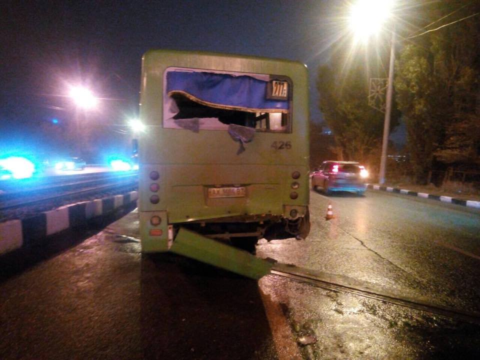 Свежие новости: В Харькове произошла новая масштабная авария: более десятка пострадавших