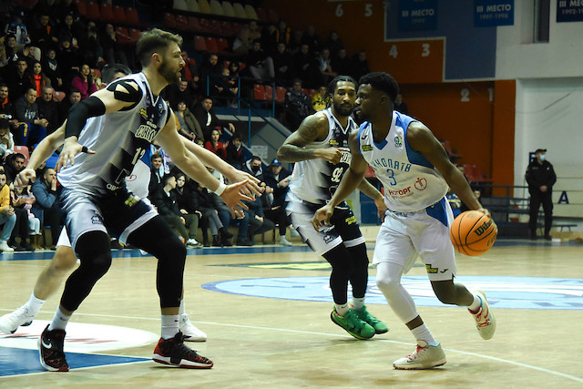 Свежие новости: МБК «Николаев» сенсационно обыграл «Харьковских соколов»