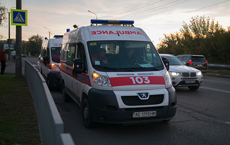 Свежие новости: В Днепре автомобиль сбил ребенка с отцом на пешеходном переходе