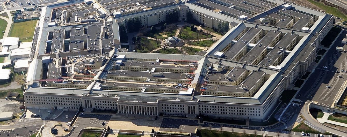 Свежие новости: Пентагон выделит $1 млрд на строительство стены на границе с Мексикой