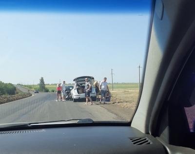 Свежие новости: Под Очаковом столкнулись два автомобиля