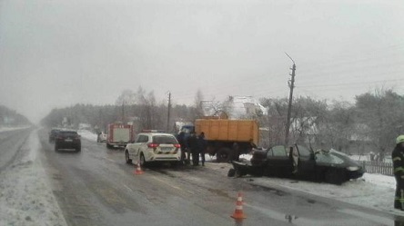 Свежие новости: На трассе Киев – Чернигов столкнулись Opel и грузовик: трое погибших