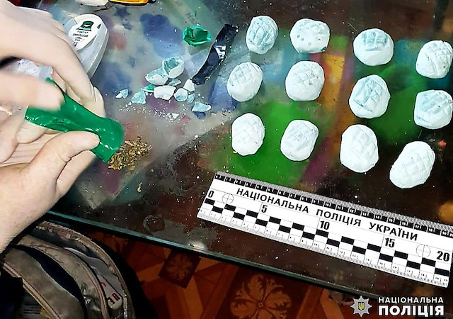 Свежие новости: В Николаеве задержали женщину, которая делала «закладки»