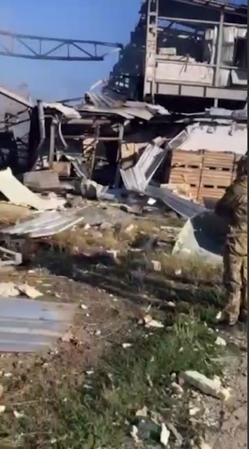 Свежие новости: Окупанти обстріляли один із складів гуманітарної допомоги в Миколаєві